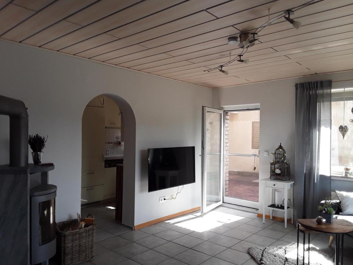 Haus Sonnenblick Apartment Momlingen Exterior foto